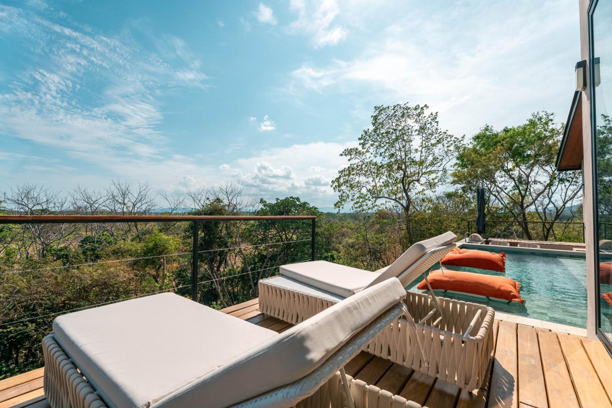 ホテル Alaya Yoga & Surf & Retreat プラヤ・ベナオ エクステリア 写真